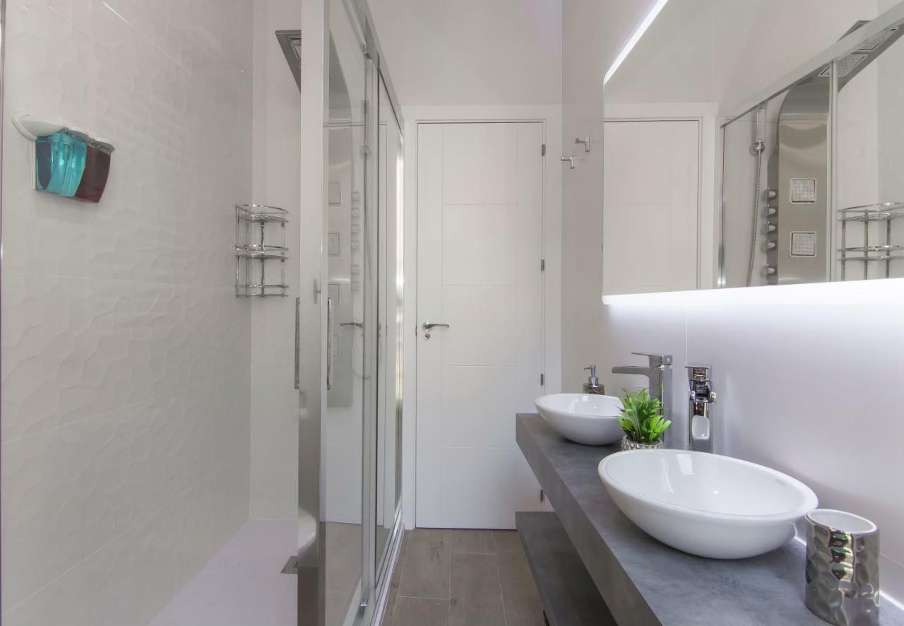 Sol Luxury Suites Madryt Zewnętrze zdjęcie